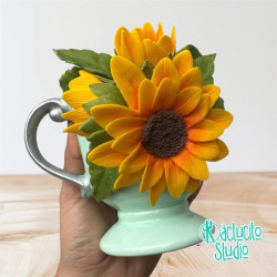Taza con girasoles