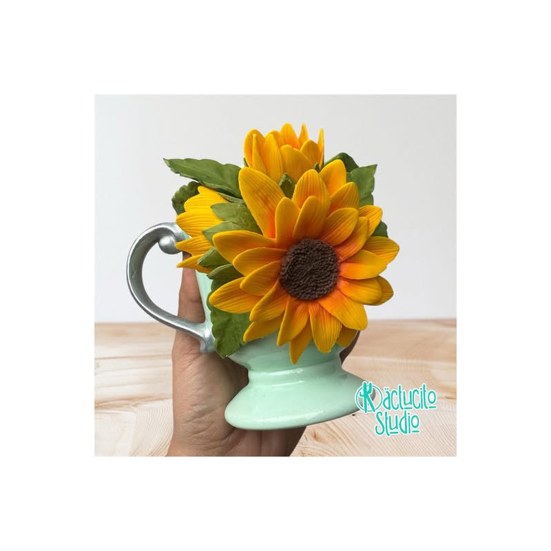 Taza con girasoles